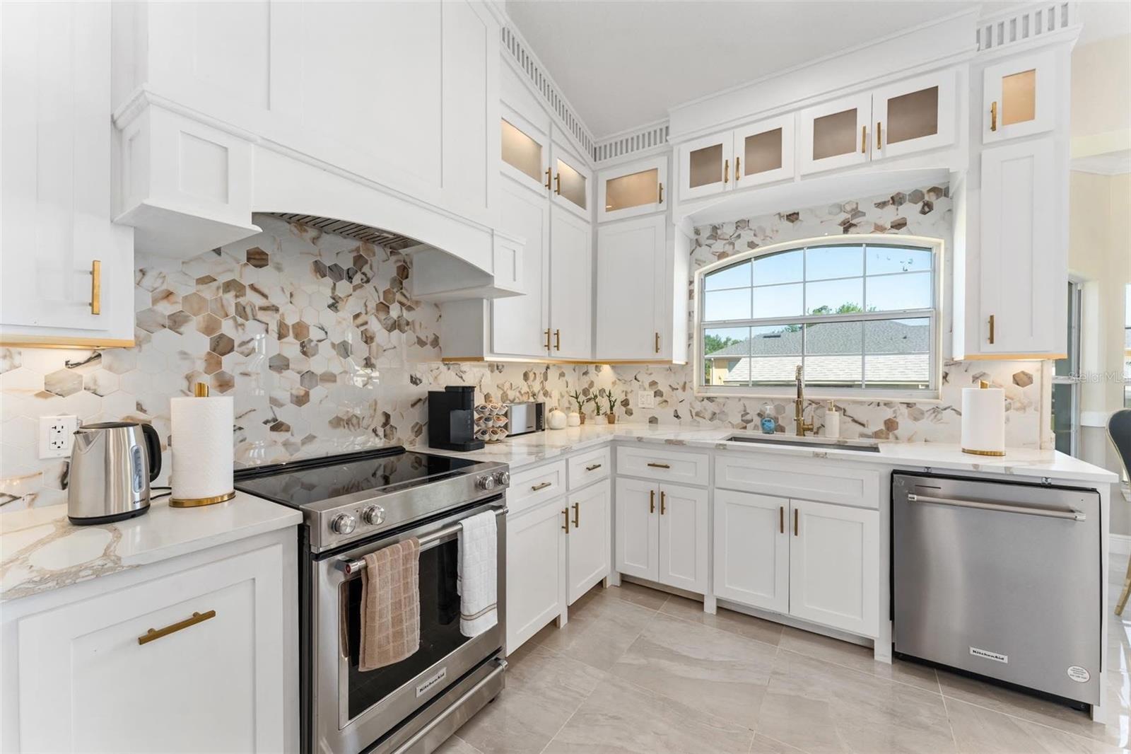 Image 9 of 46 For 2832 Rodeo Drive