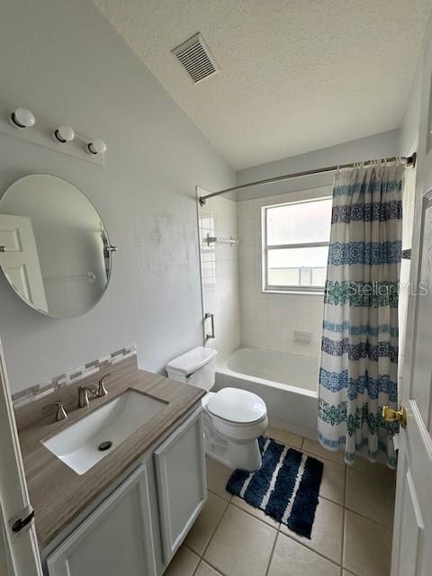 Listing photo id 8 for 2538 Crown Ridge Circle