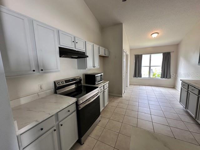 Listing photo id 2 for 2538 Crown Ridge Circle