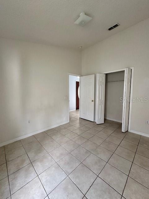 Listing photo id 7 for 2538 Crown Ridge Circle