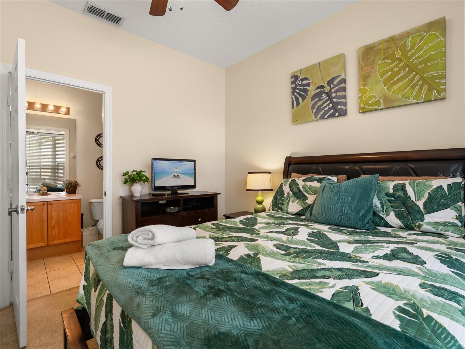 Image 12 of 44 For 2355 Silver Palm Drive