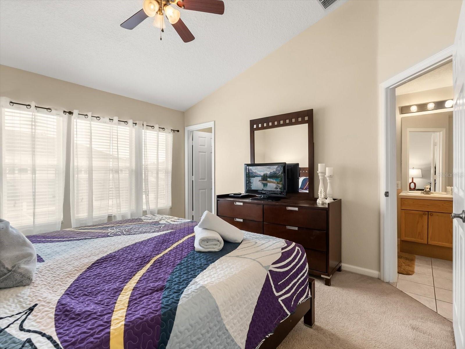 Image 14 of 44 For 2355 Silver Palm Drive