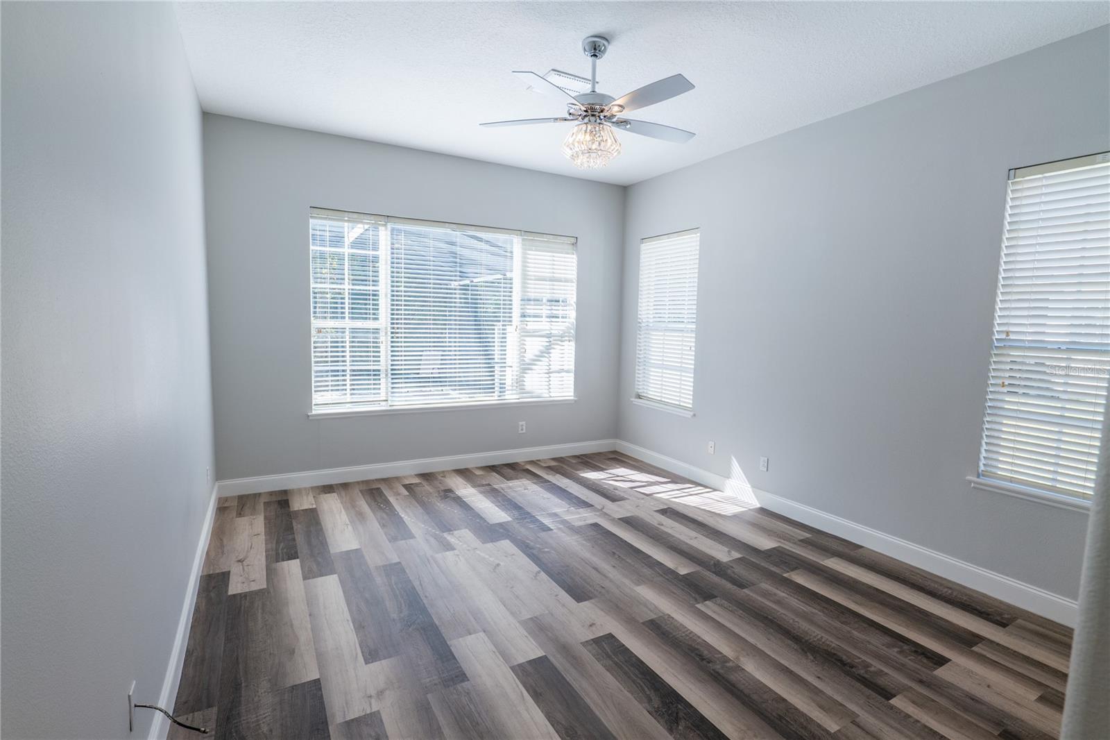 Listing photo id 16 for 2555 Sand Arbor Circle