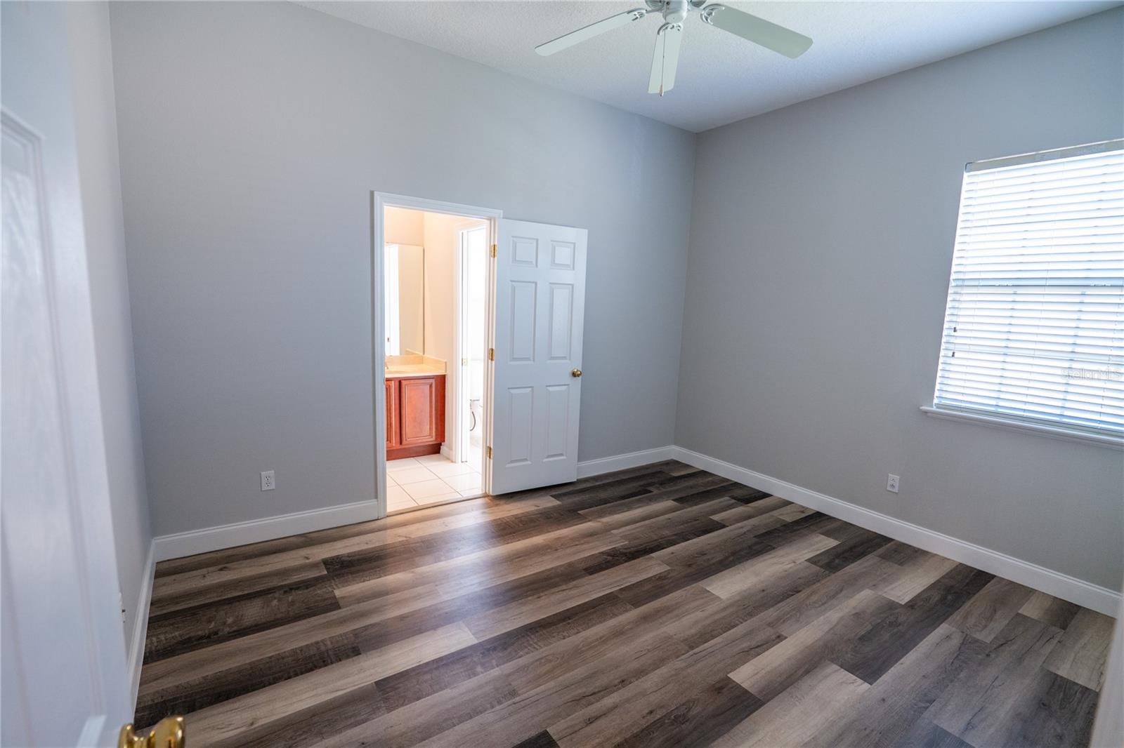 Listing photo id 24 for 2555 Sand Arbor Circle