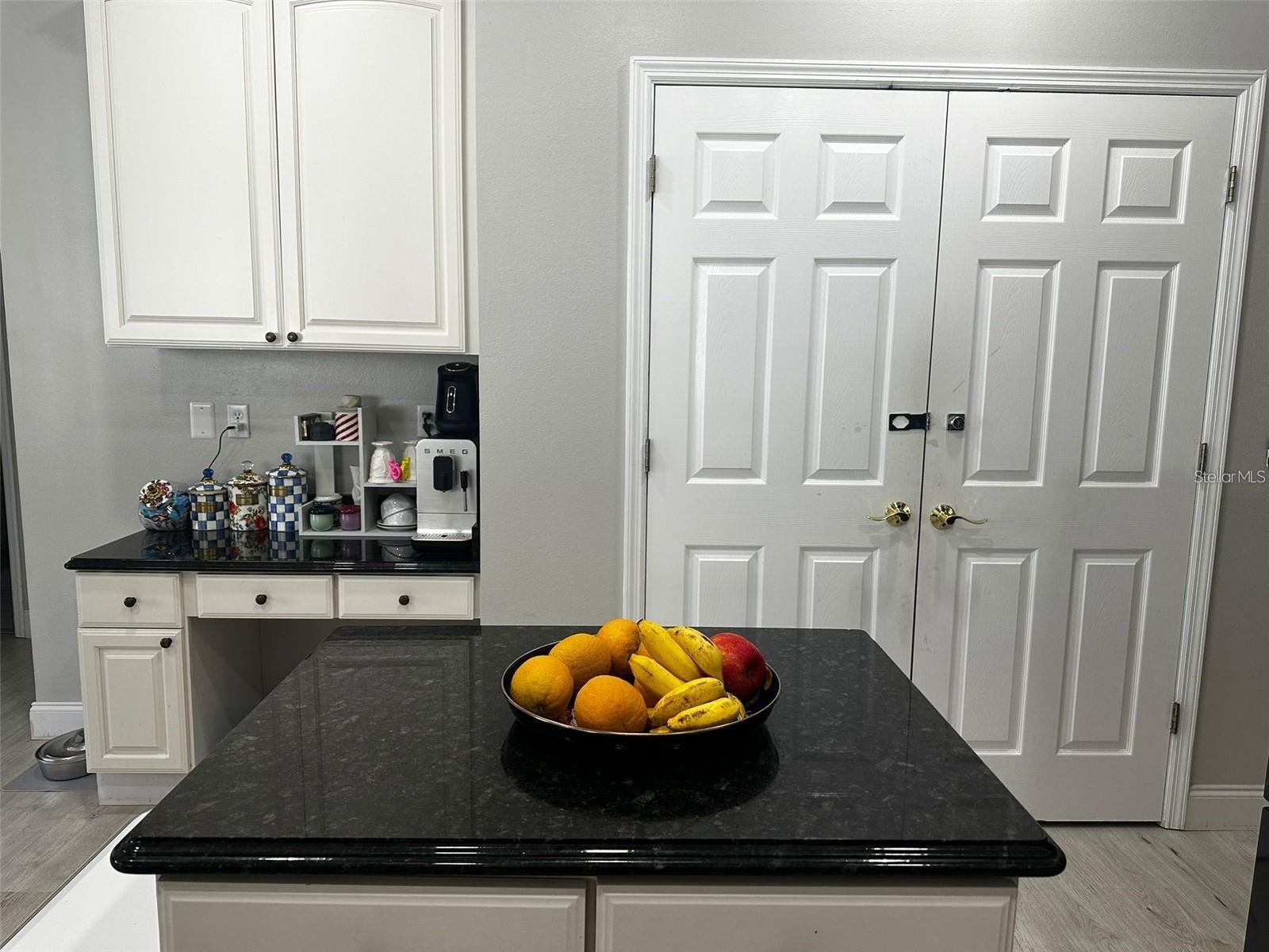 Image 12 of 29 For 418 Rockafellow Way