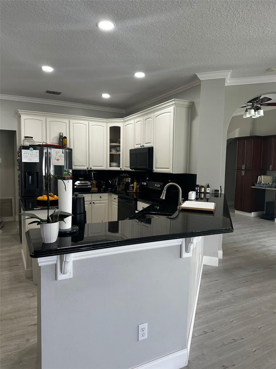 Image 14 of 29 For 418 Rockafellow Way