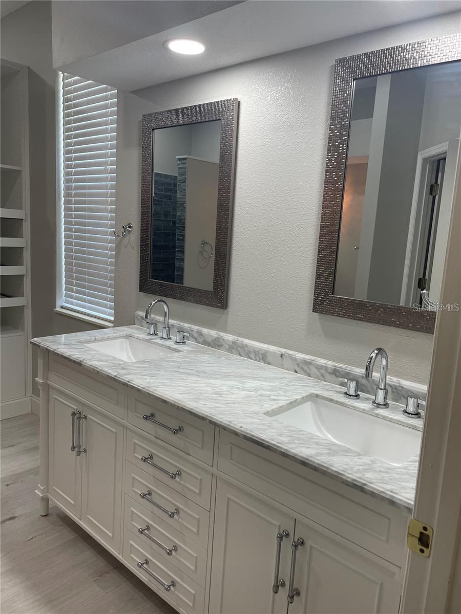 Image 18 of 29 For 418 Rockafellow Way