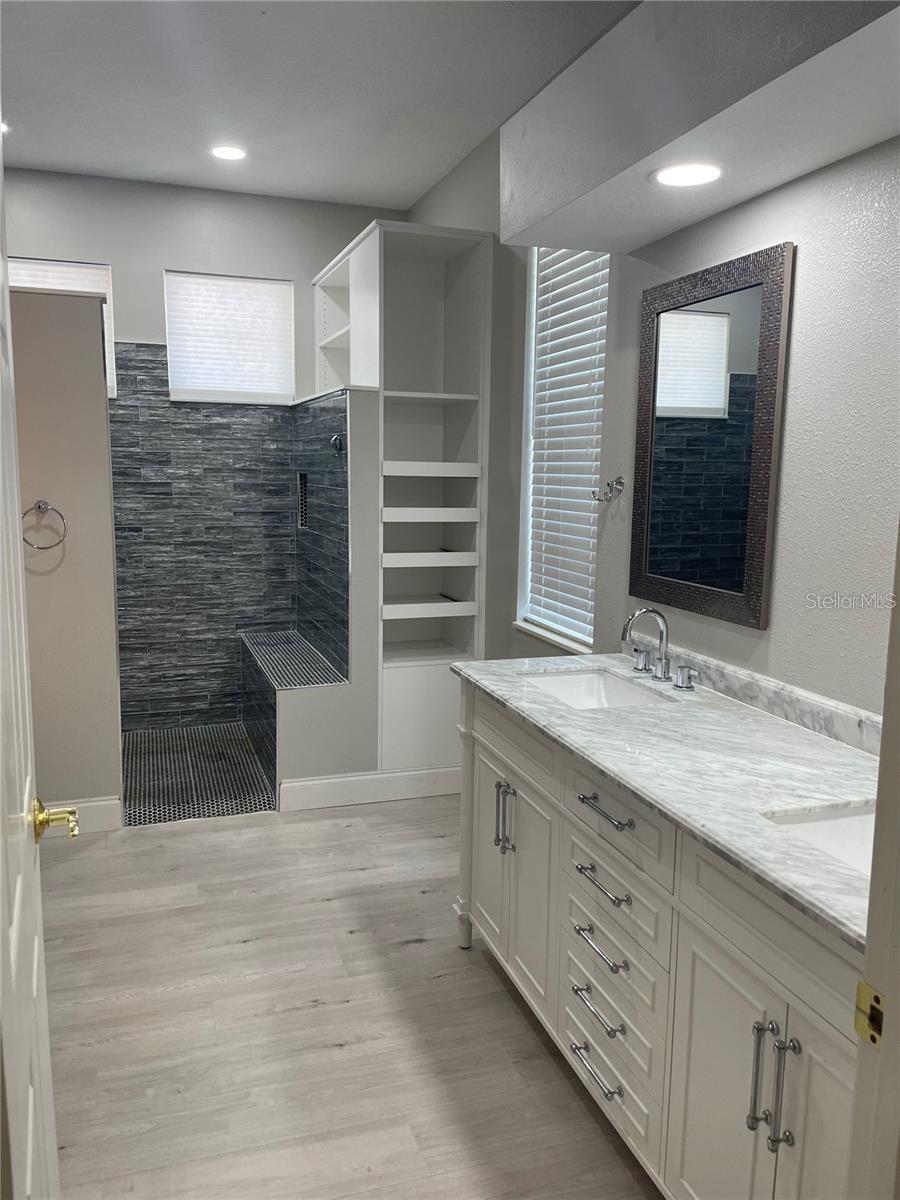 Image 20 of 29 For 418 Rockafellow Way