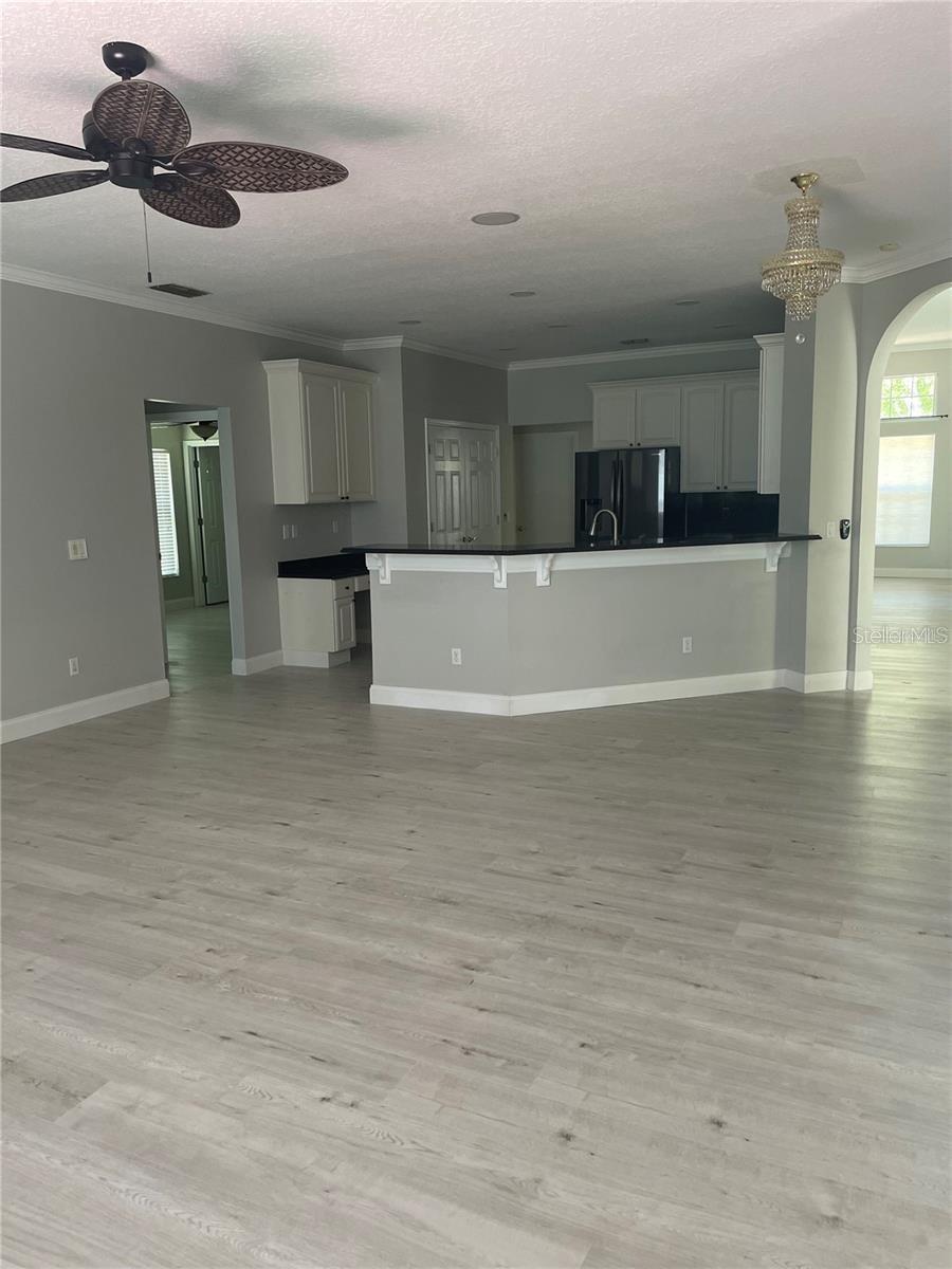 Image 7 of 29 For 418 Rockafellow Way