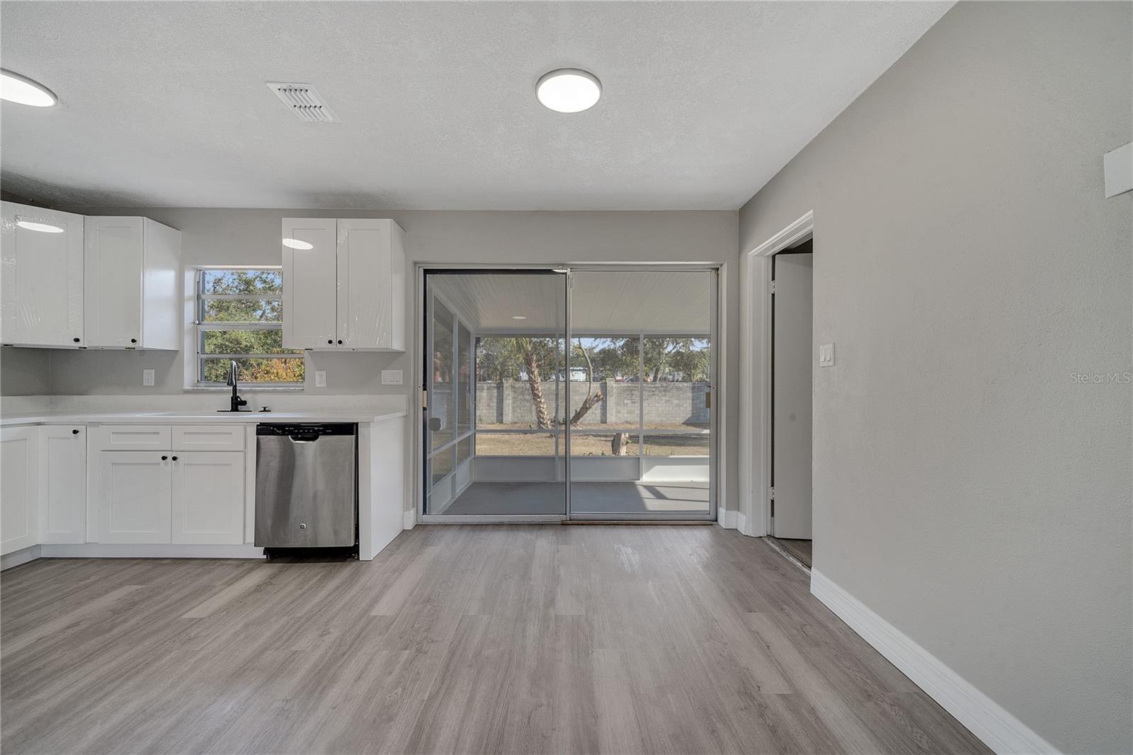 Image 14 of 45 For 2509 Healy Drive