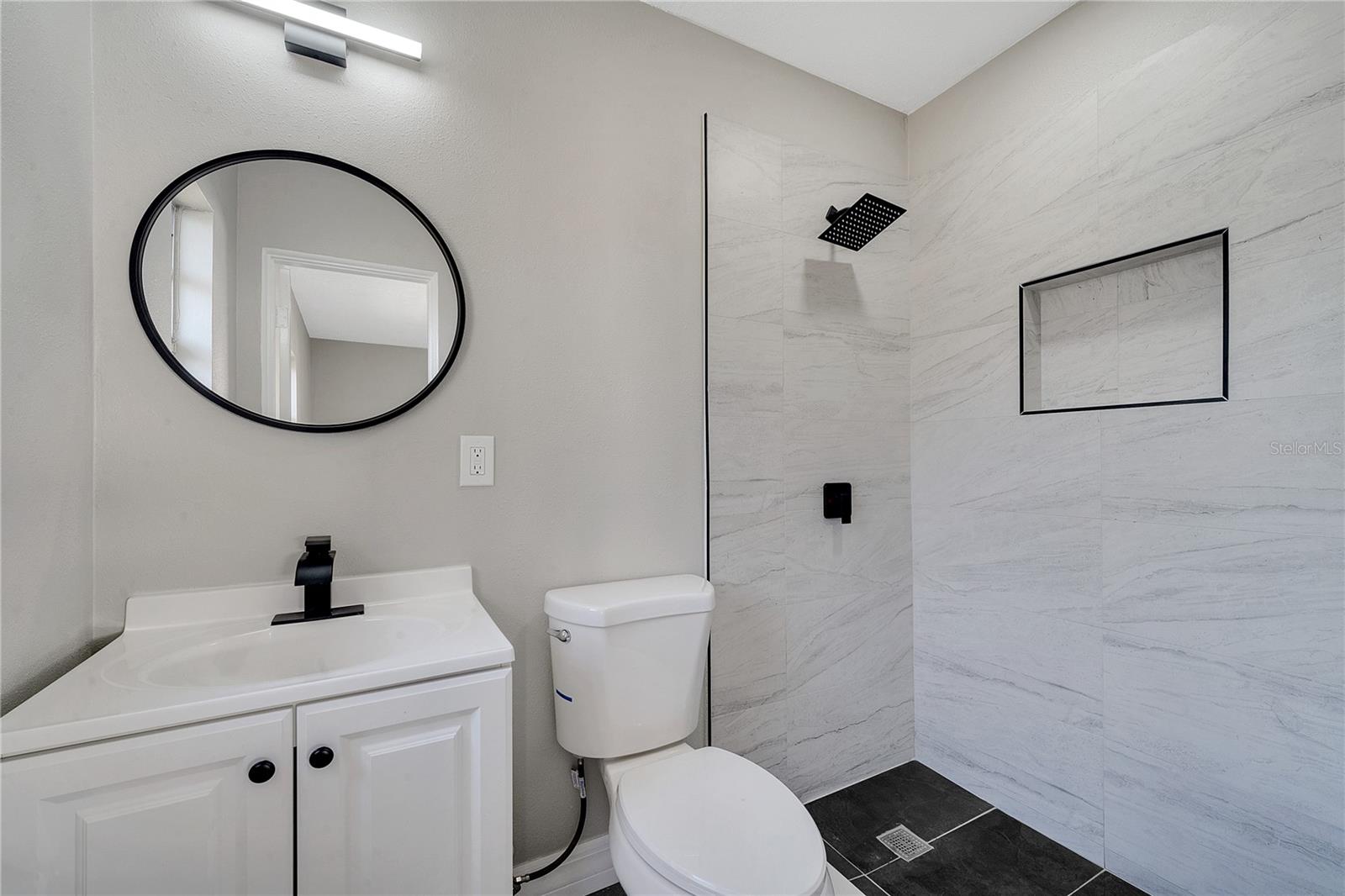 Image 29 of 45 For 2509 Healy Drive