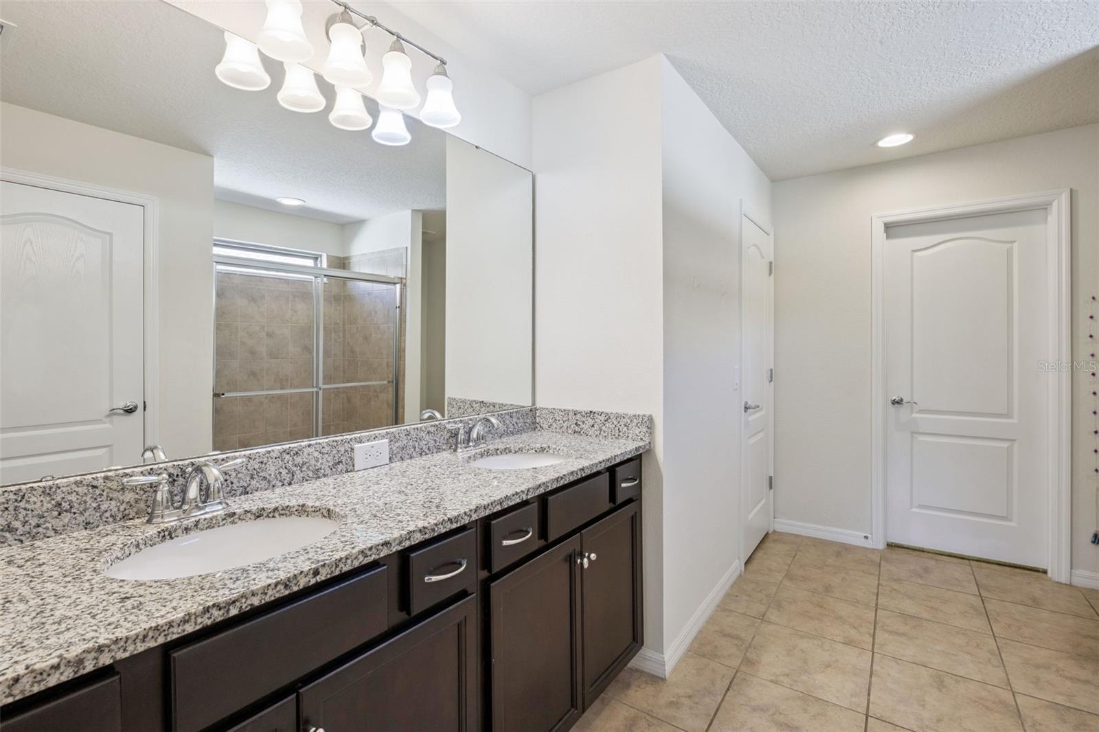 Image 29 of 79 For 1929 Nice Court