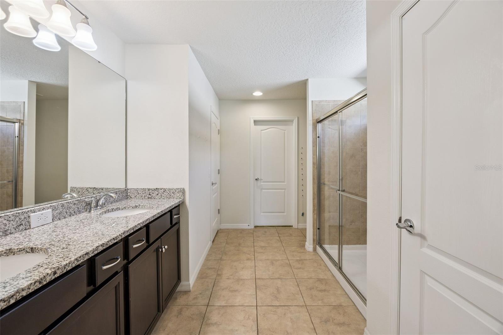 Image 33 of 79 For 1929 Nice Court