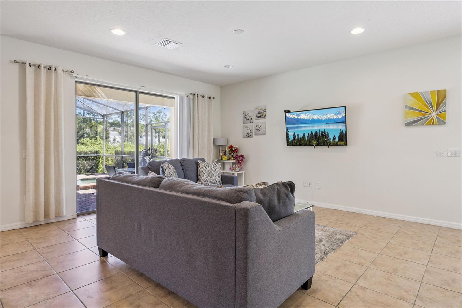 Image 4 of 79 For 1929 Nice Court