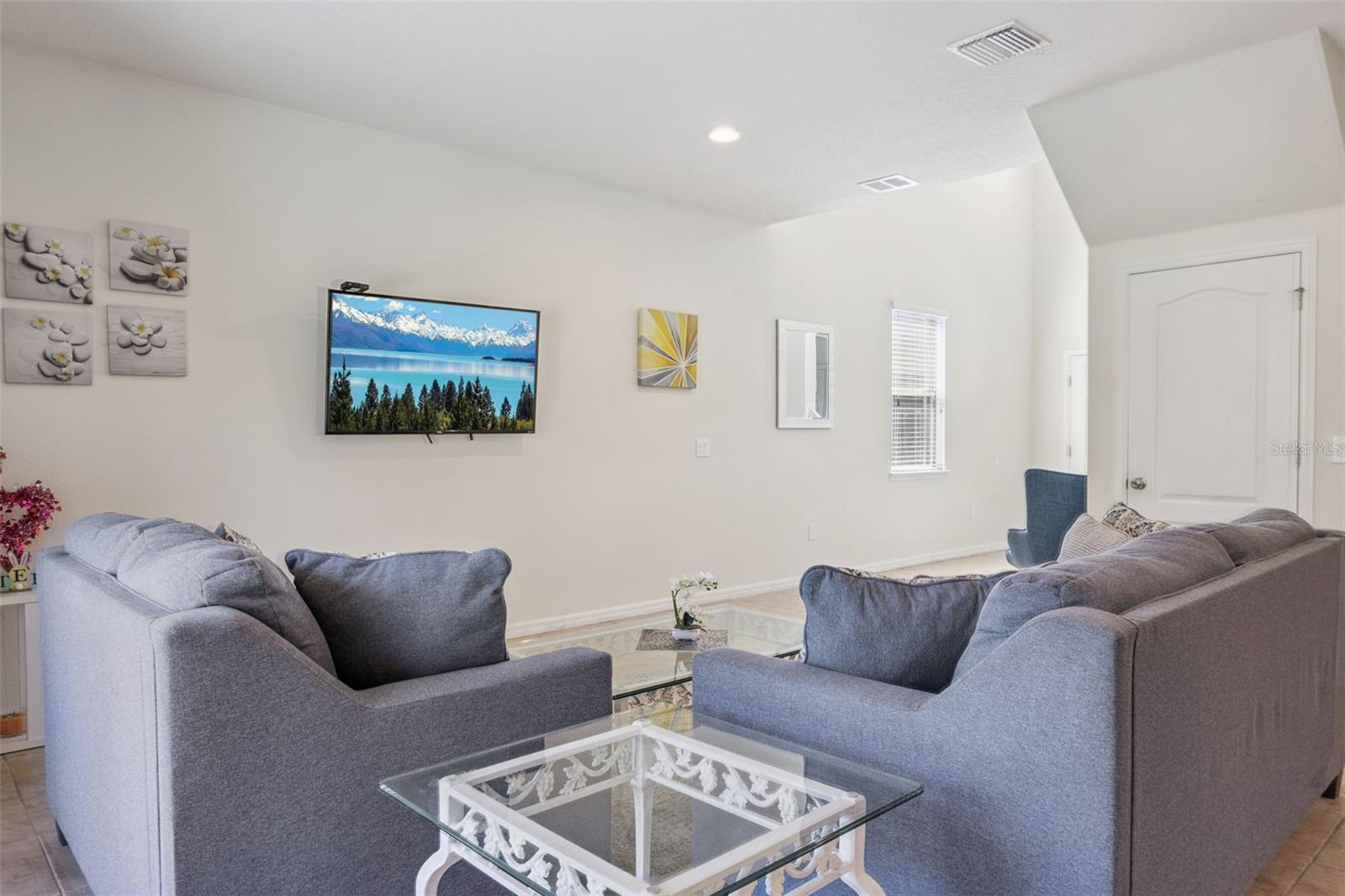 Image 5 of 79 For 1929 Nice Court