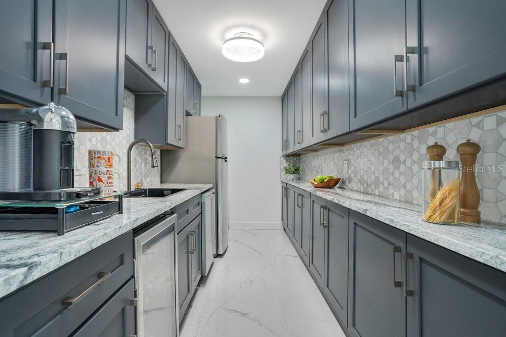 Image 18 of 75 For 49 Interlaken Road