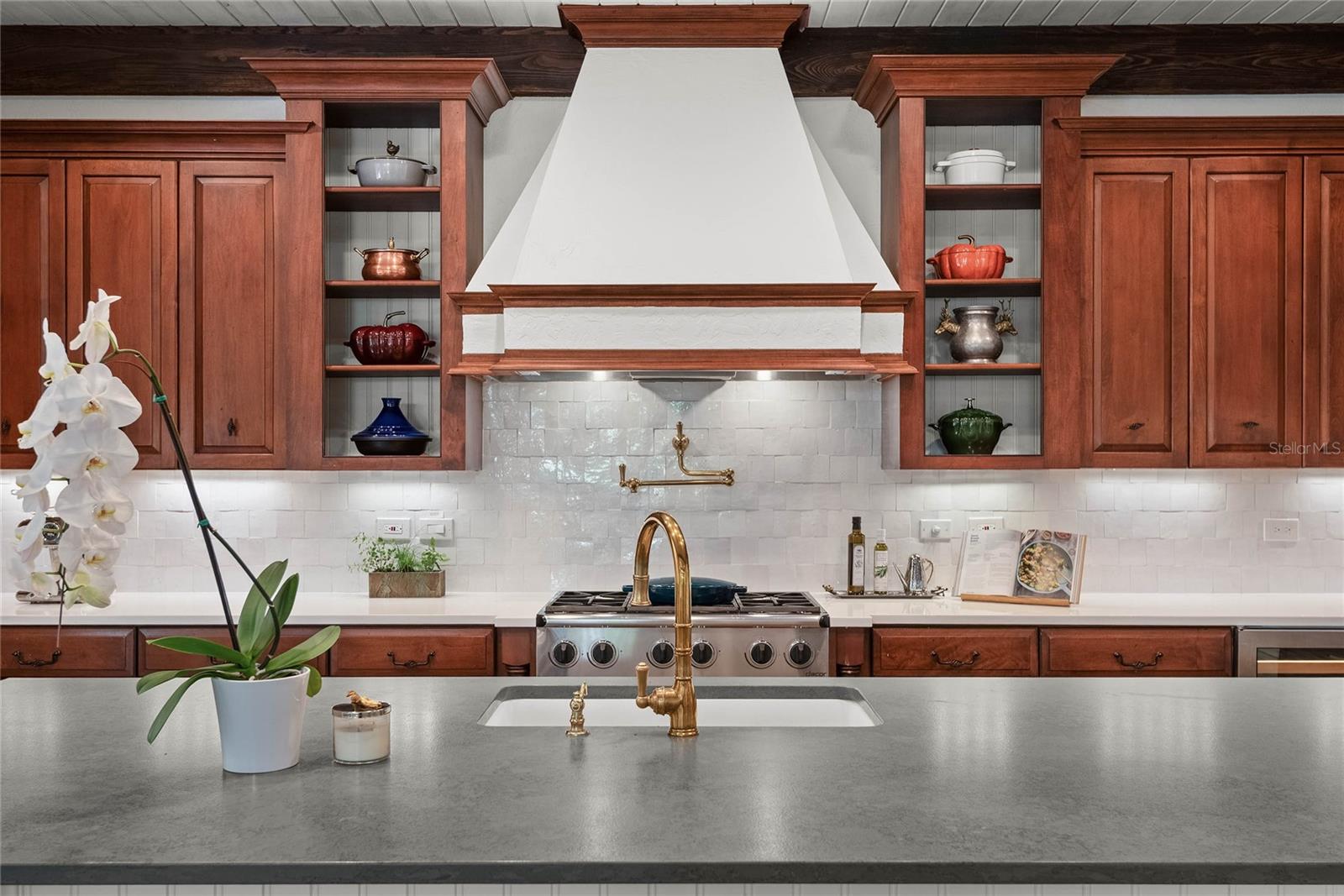 Image 21 of 57 For 522 Cherokee Drive