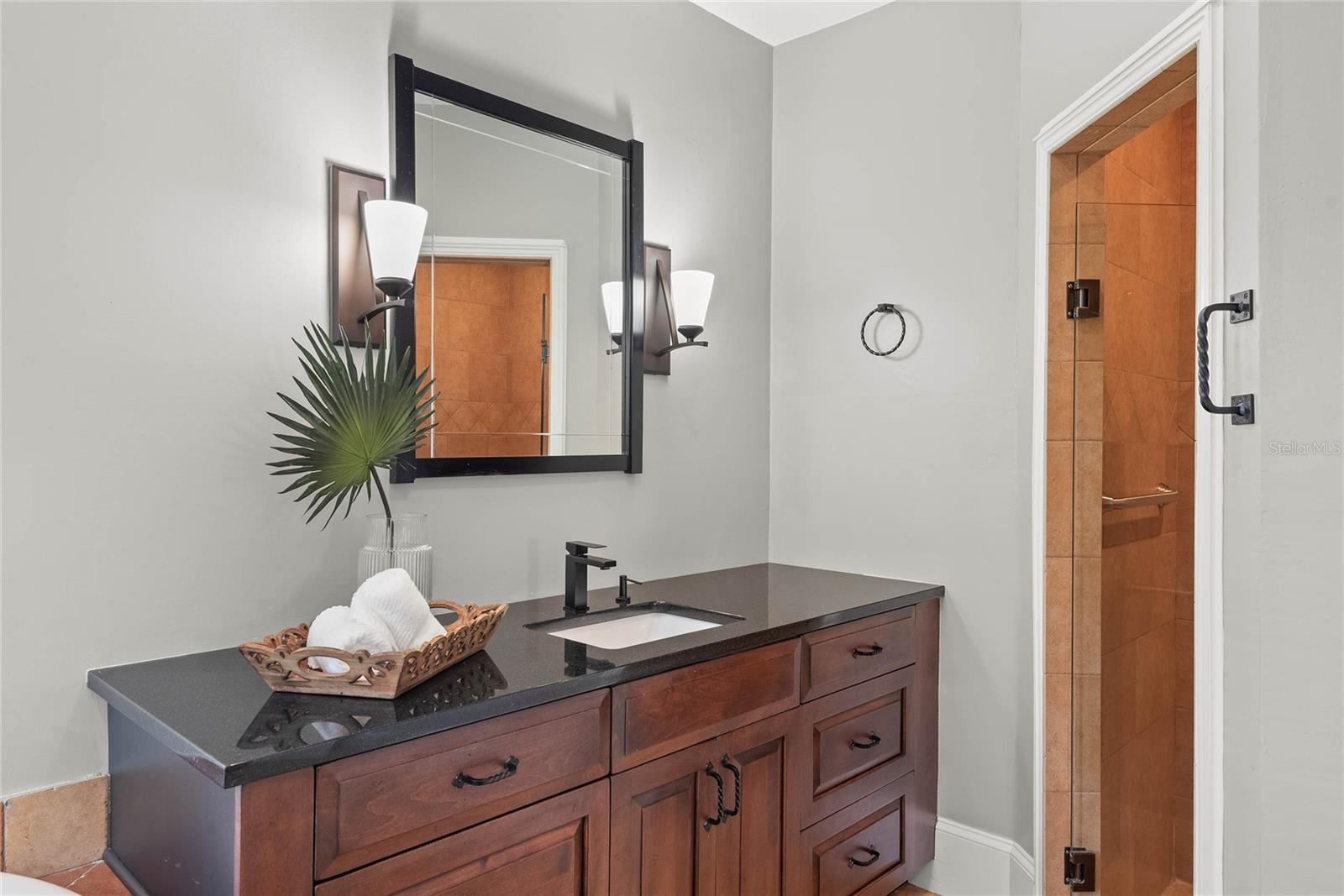 Image 31 of 57 For 522 Cherokee Drive