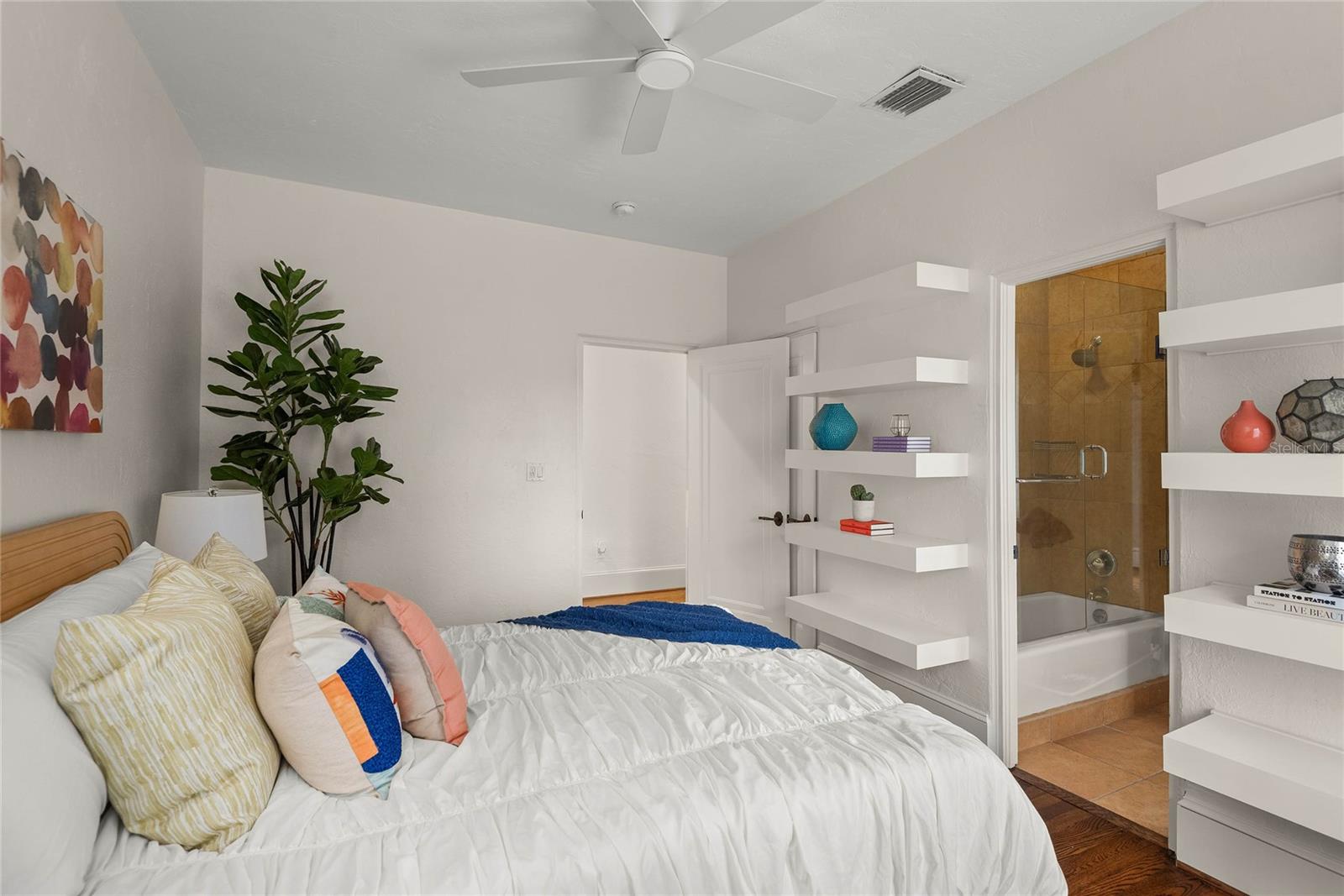 Image 33 of 57 For 522 Cherokee Drive