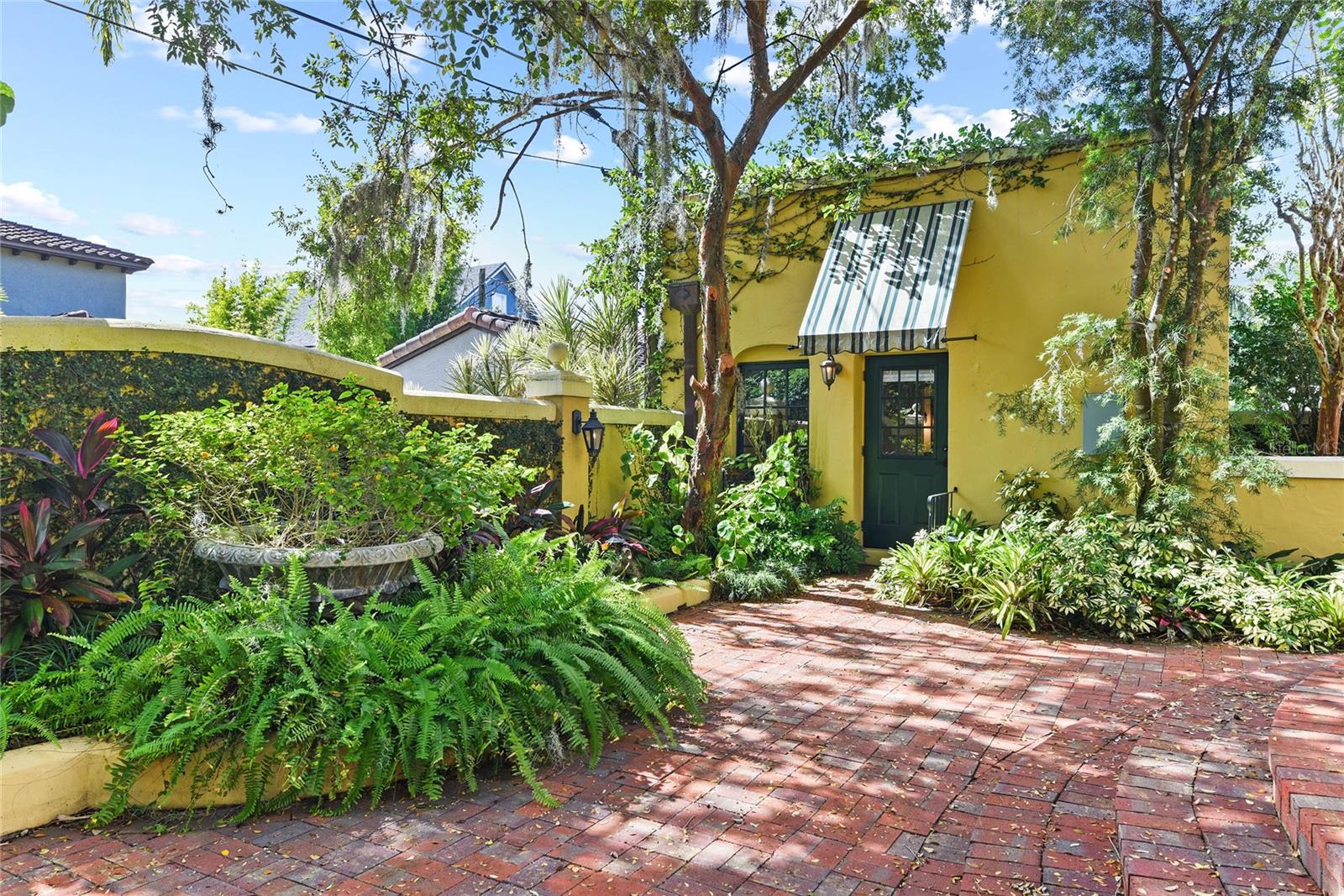 Image 41 of 57 For 522 Cherokee Drive