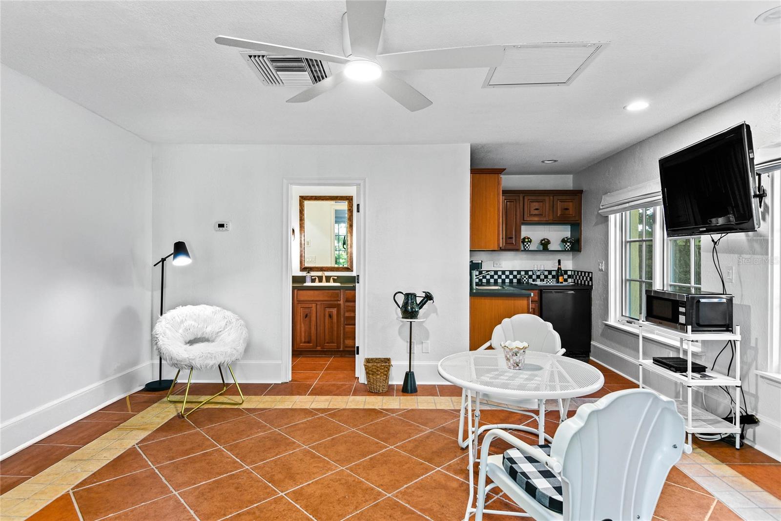 Image 43 of 57 For 522 Cherokee Drive