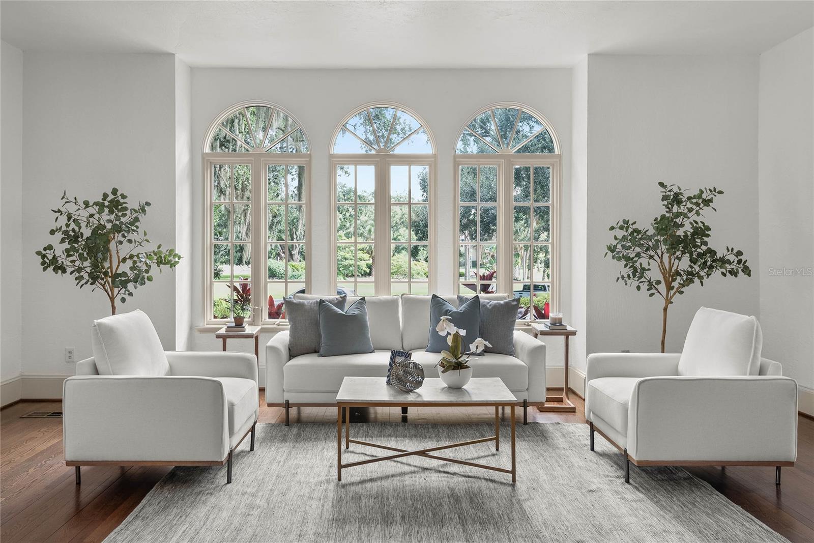 Image 5 of 57 For 522 Cherokee Drive