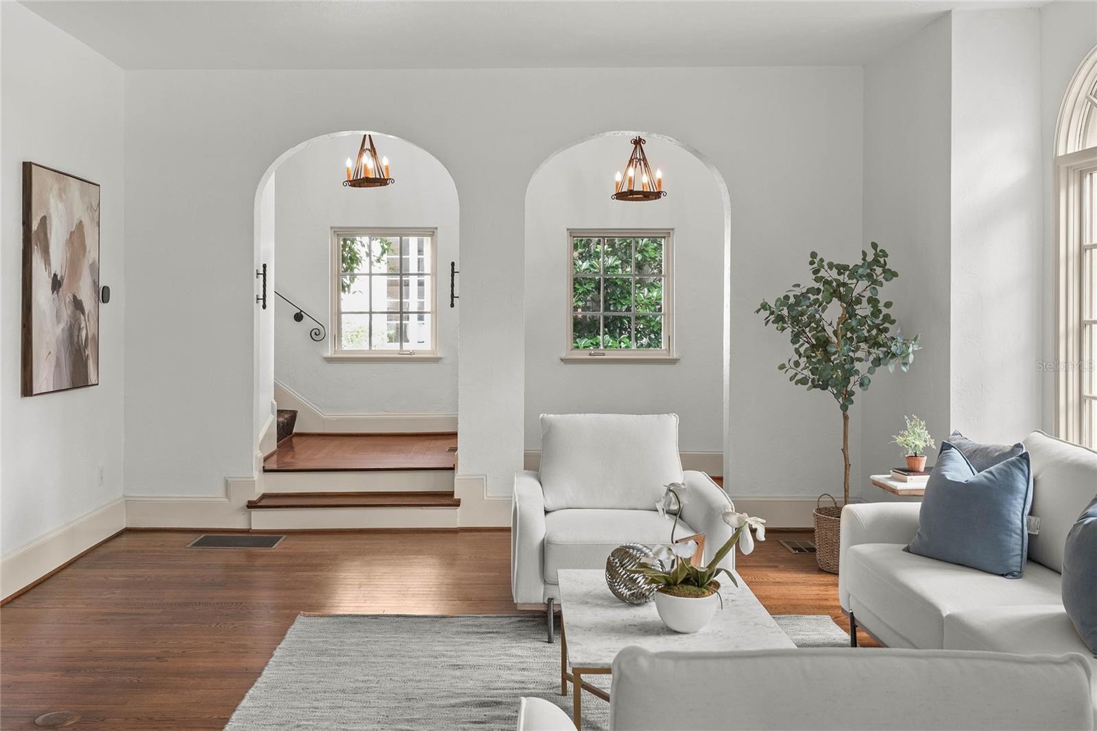 Image 6 of 57 For 522 Cherokee Drive