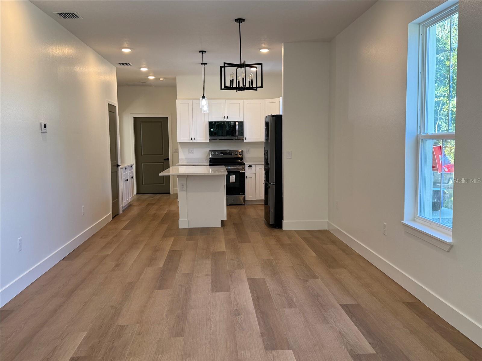 Image 10 of 36 For 1010 Hickory Avenue