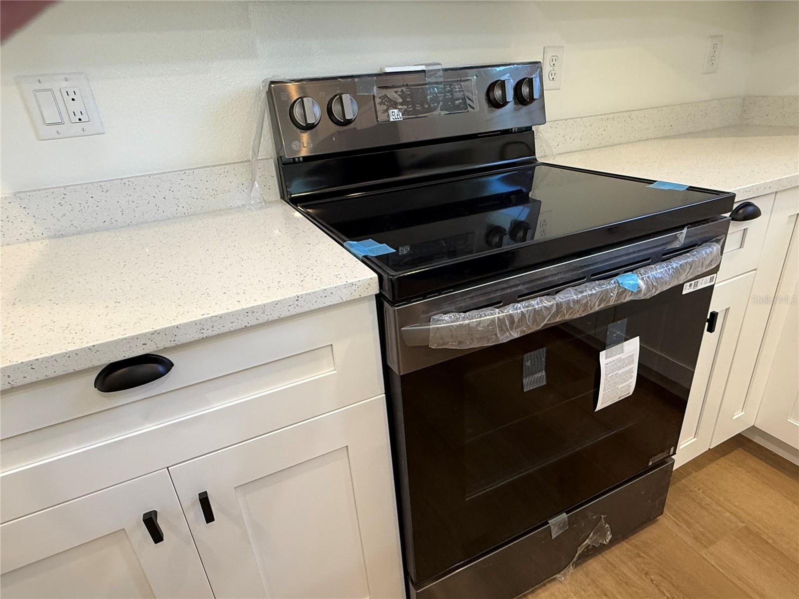 Image 13 of 36 For 1010 Hickory Avenue