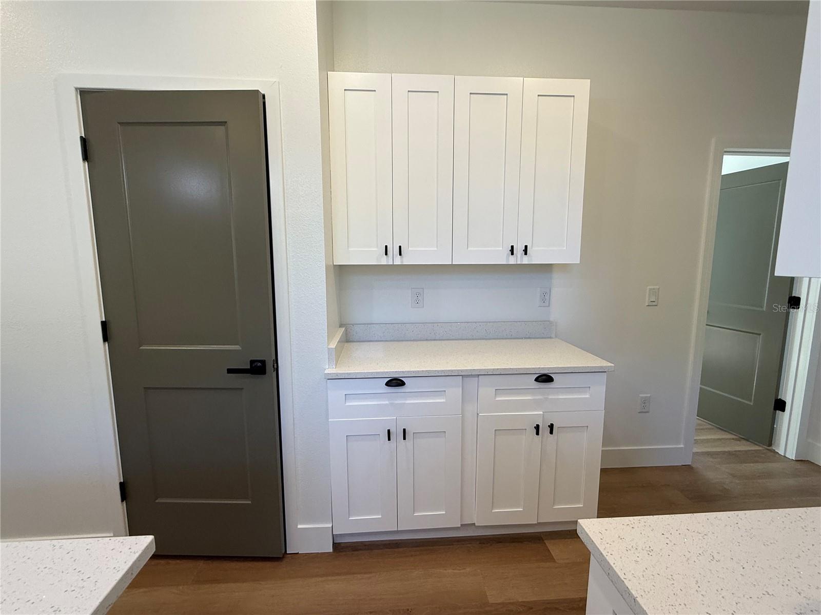 Image 18 of 36 For 1010 Hickory Avenue