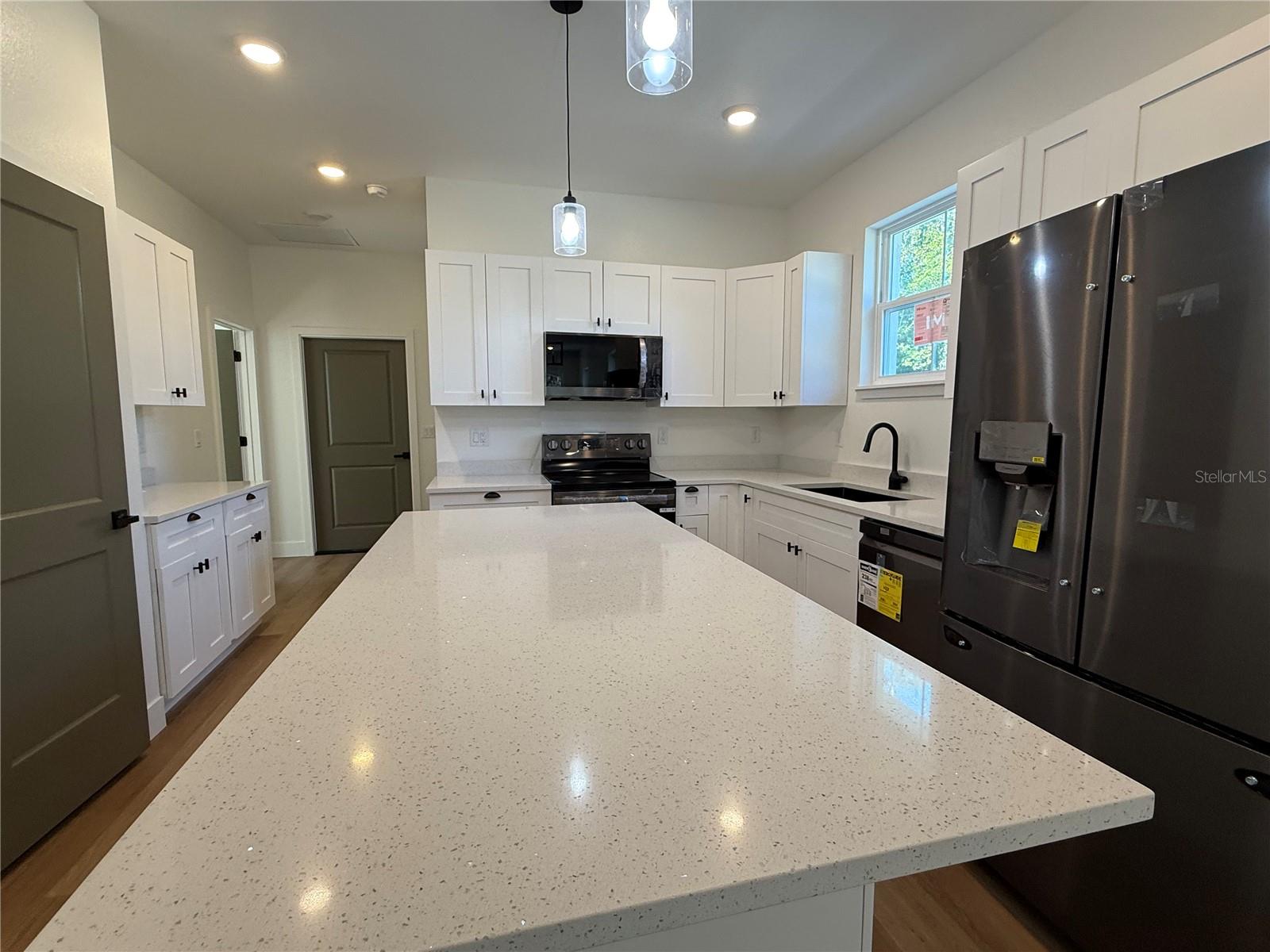 Image 19 of 36 For 1010 Hickory Avenue