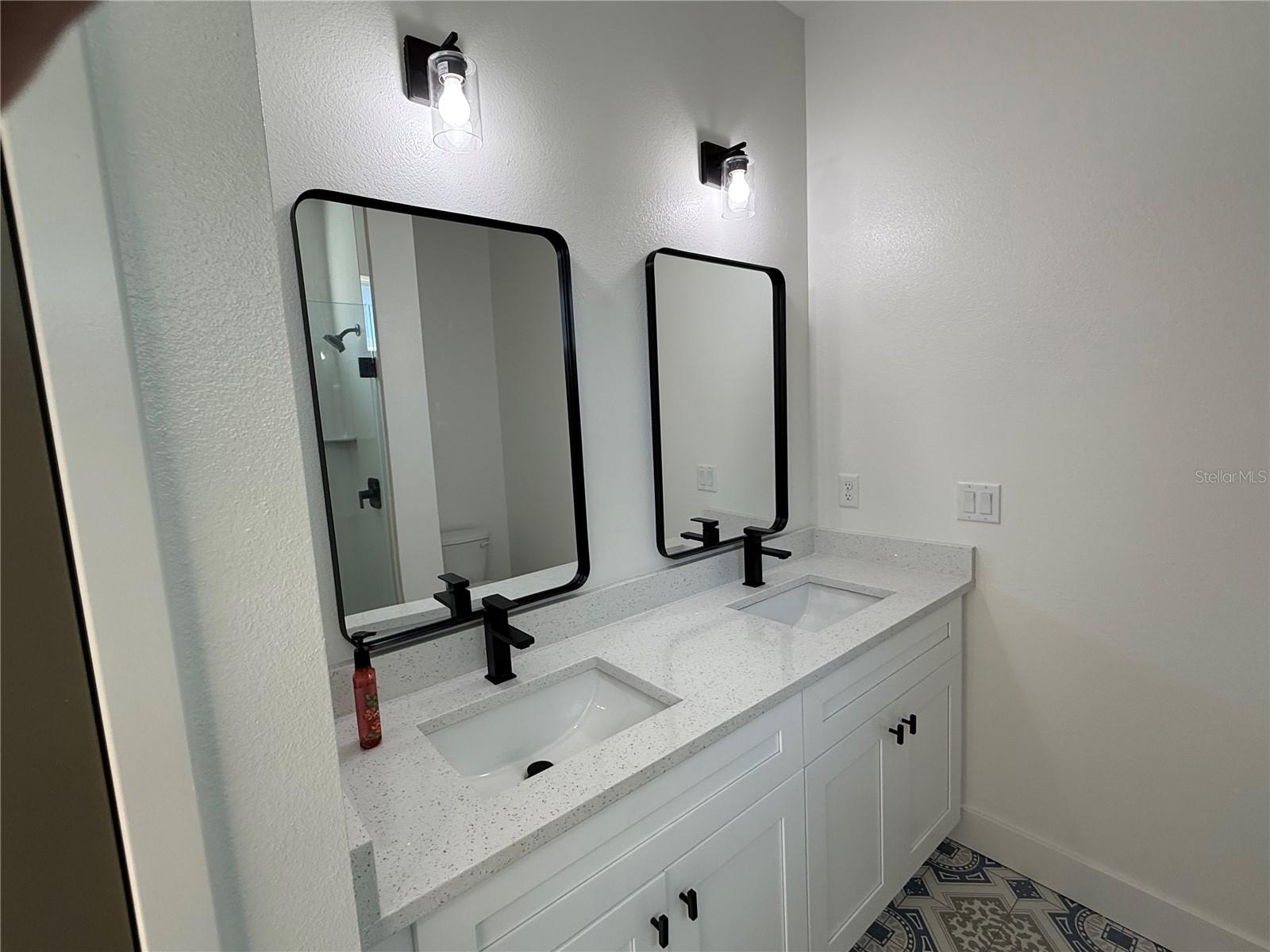 Image 23 of 36 For 1010 Hickory Avenue