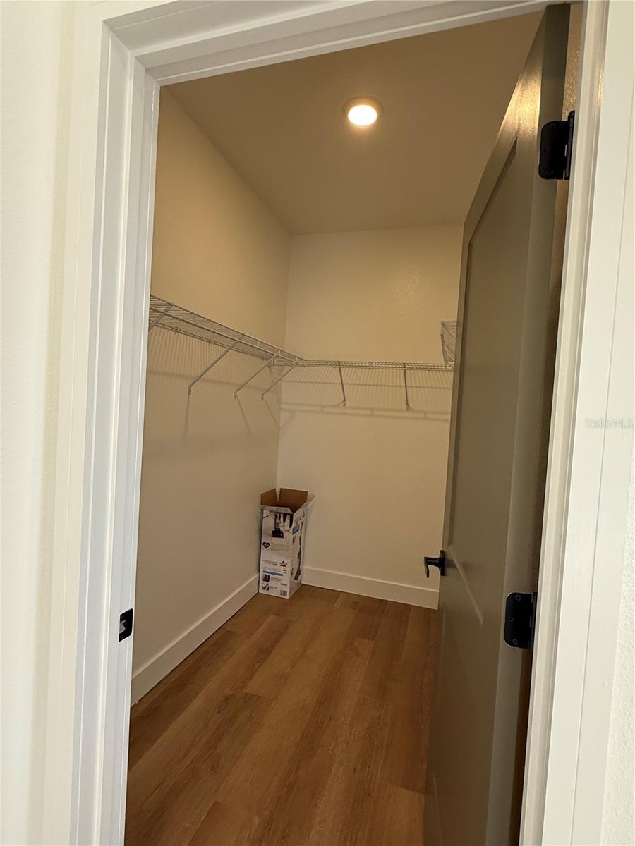 Image 27 of 36 For 1010 Hickory Avenue