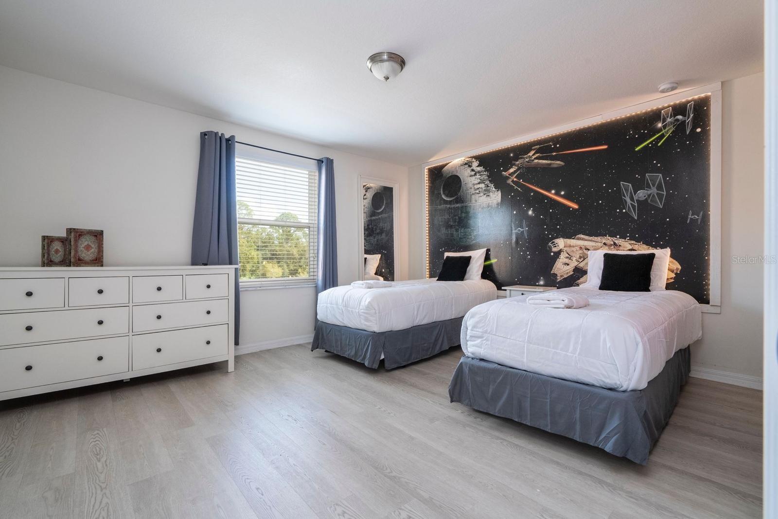 Image 25 of 30 For 2625 Santosh Cove