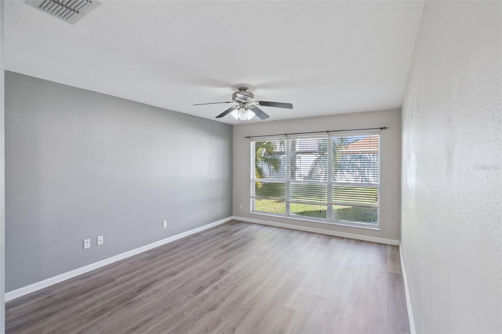 Image 17 of 27 For 3284 Falcon Point Drive