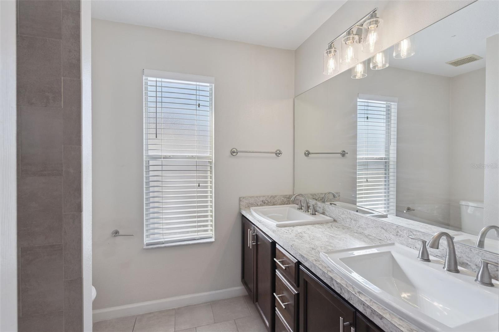 Image 20 of 27 For 3284 Falcon Point Drive