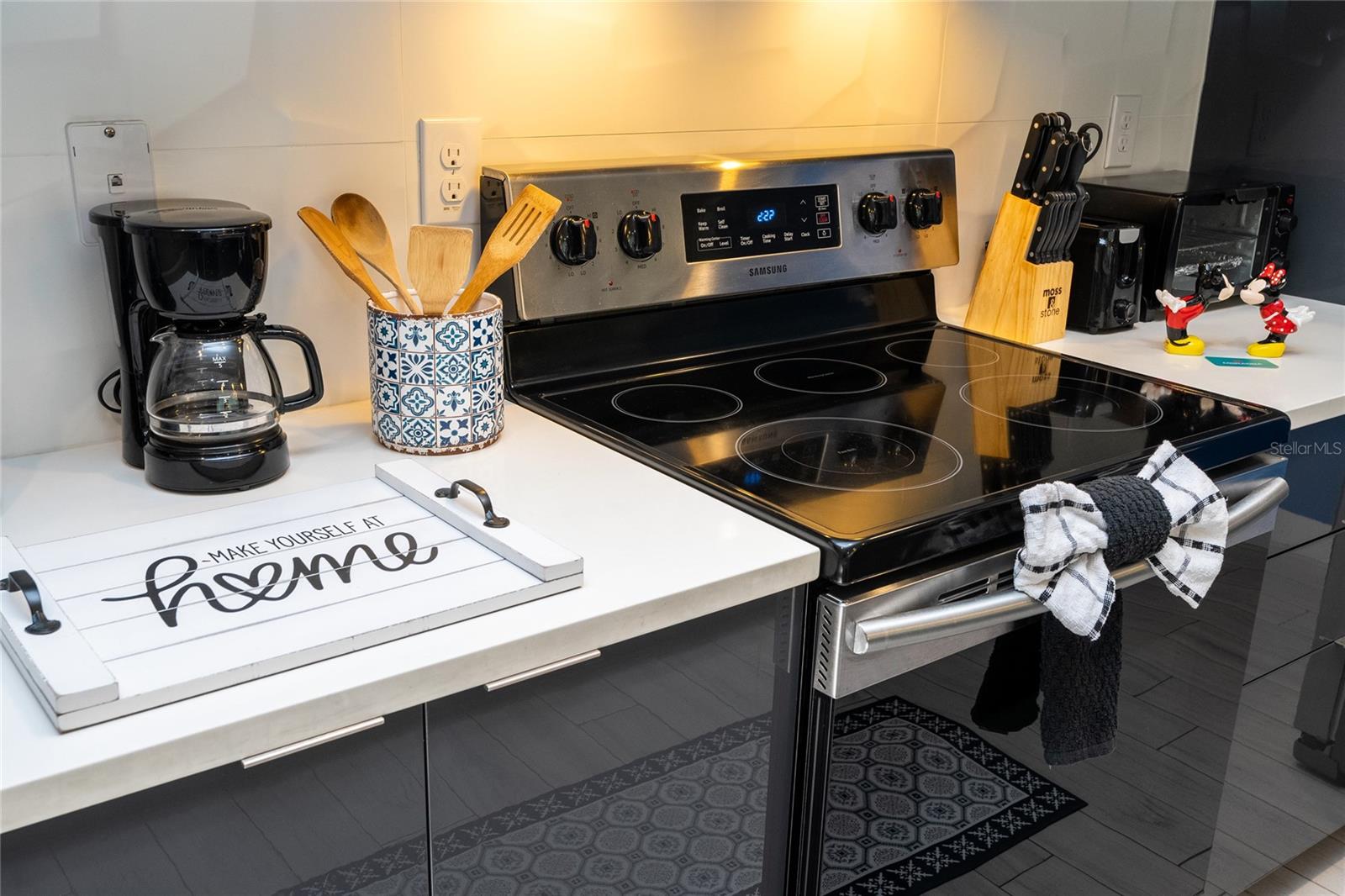 Image 9 of 47 For 4439 Le Reve Court