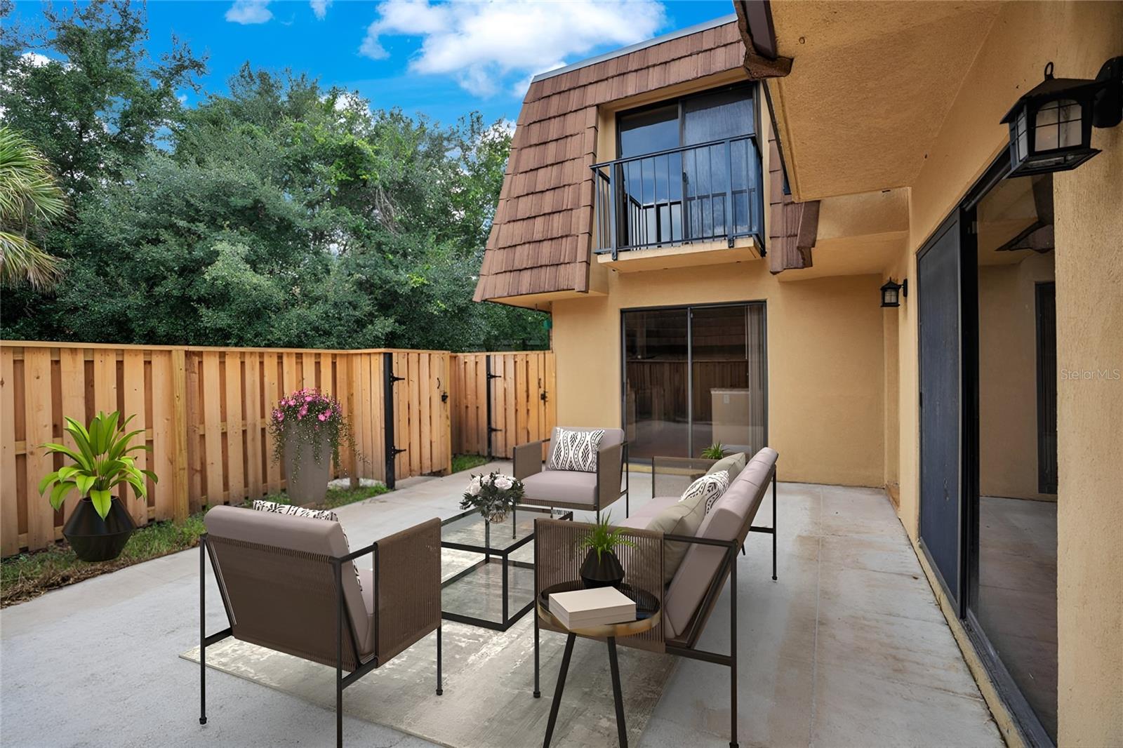 Image 4 of 33 For 5286 Willow Court 505