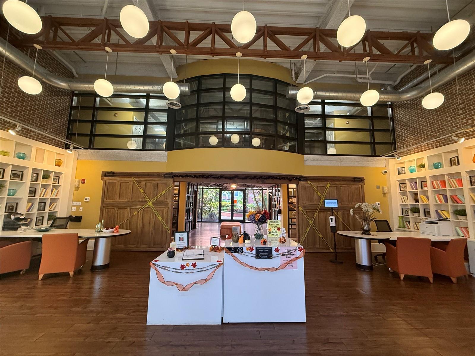 Image 12 of 17 For 911 Orange Avenue 447