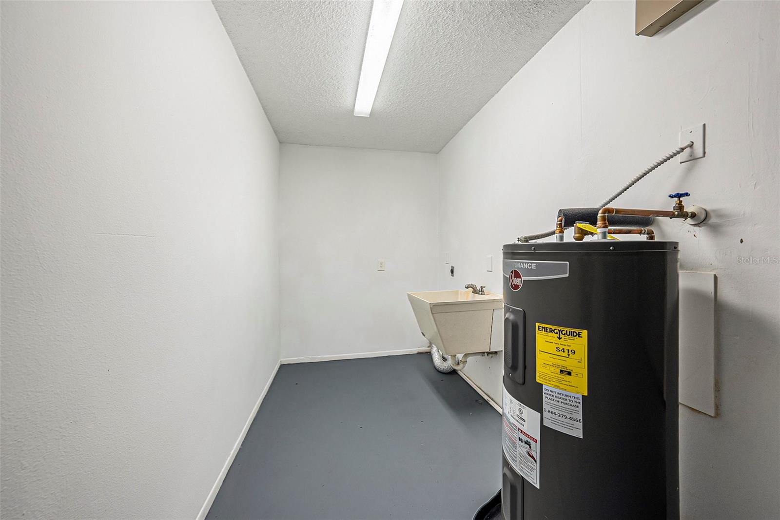 Image 13 of 15 For 8214 Riverboat Drive