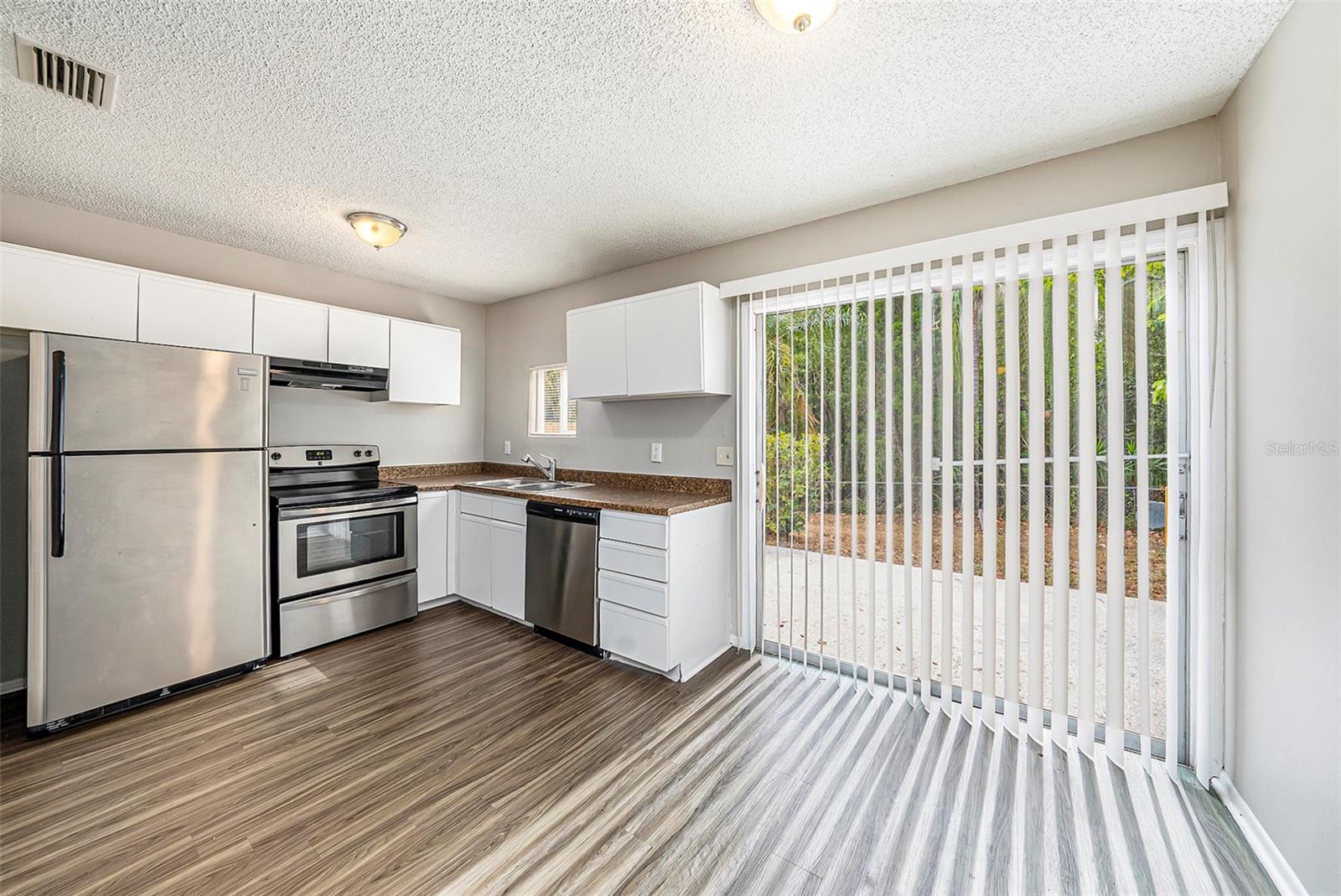 Image 4 of 15 For 8214 Riverboat Drive