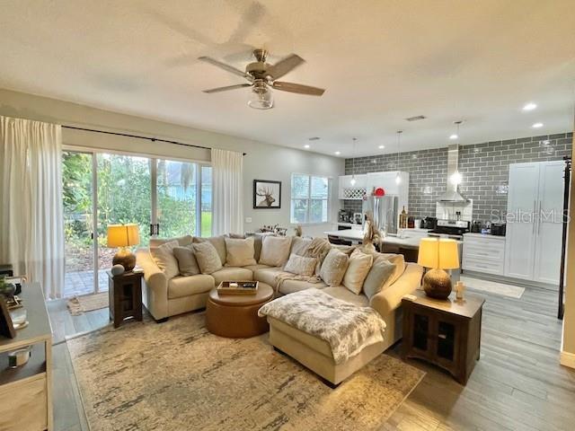 Image 11 of 26 For 226 River Village Drive