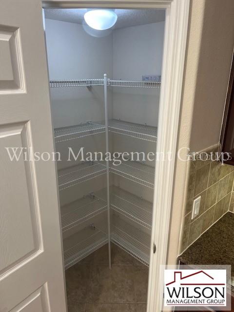 Image 11 of 41 For 4935 Luge Lane