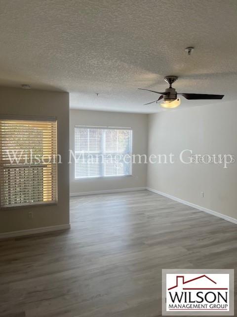 Image 27 of 41 For 4935 Luge Lane