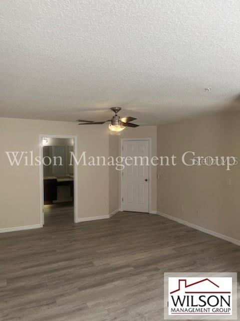 Image 28 of 41 For 4935 Luge Lane