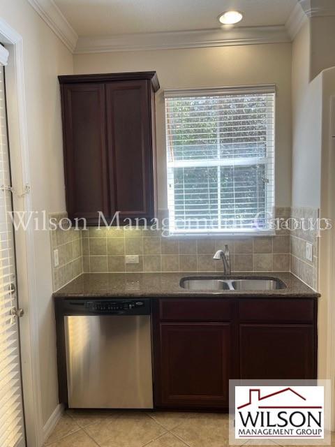 Image 8 of 41 For 4935 Luge Lane