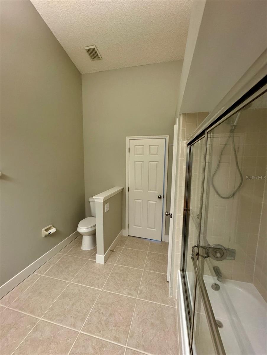 Image 12 of 21 For 592 Tall Oaks Terrace