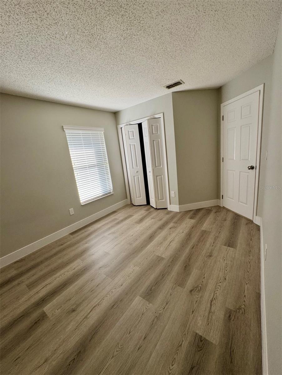 Image 15 of 21 For 592 Tall Oaks Terrace