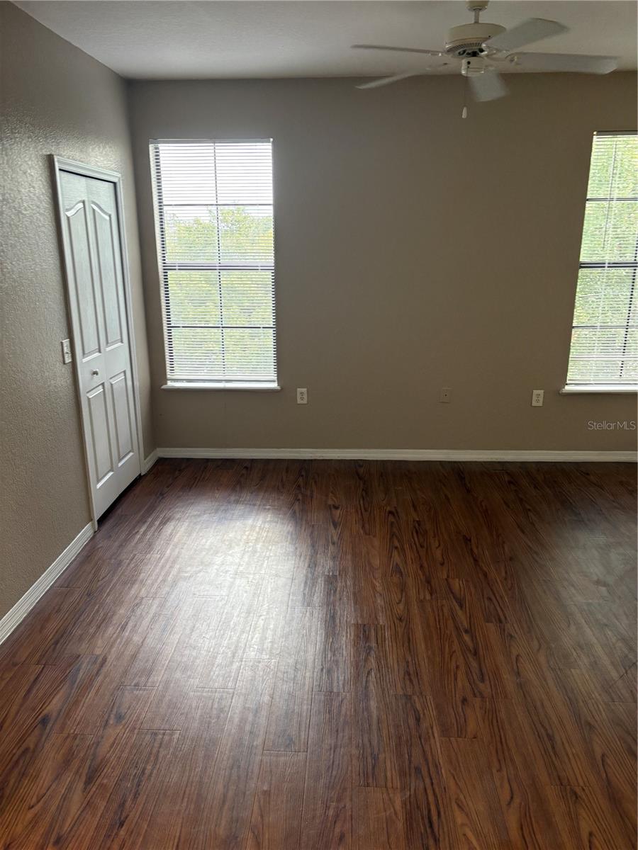 Image 10 of 17 For 6177 Metrowest Boulevard 307