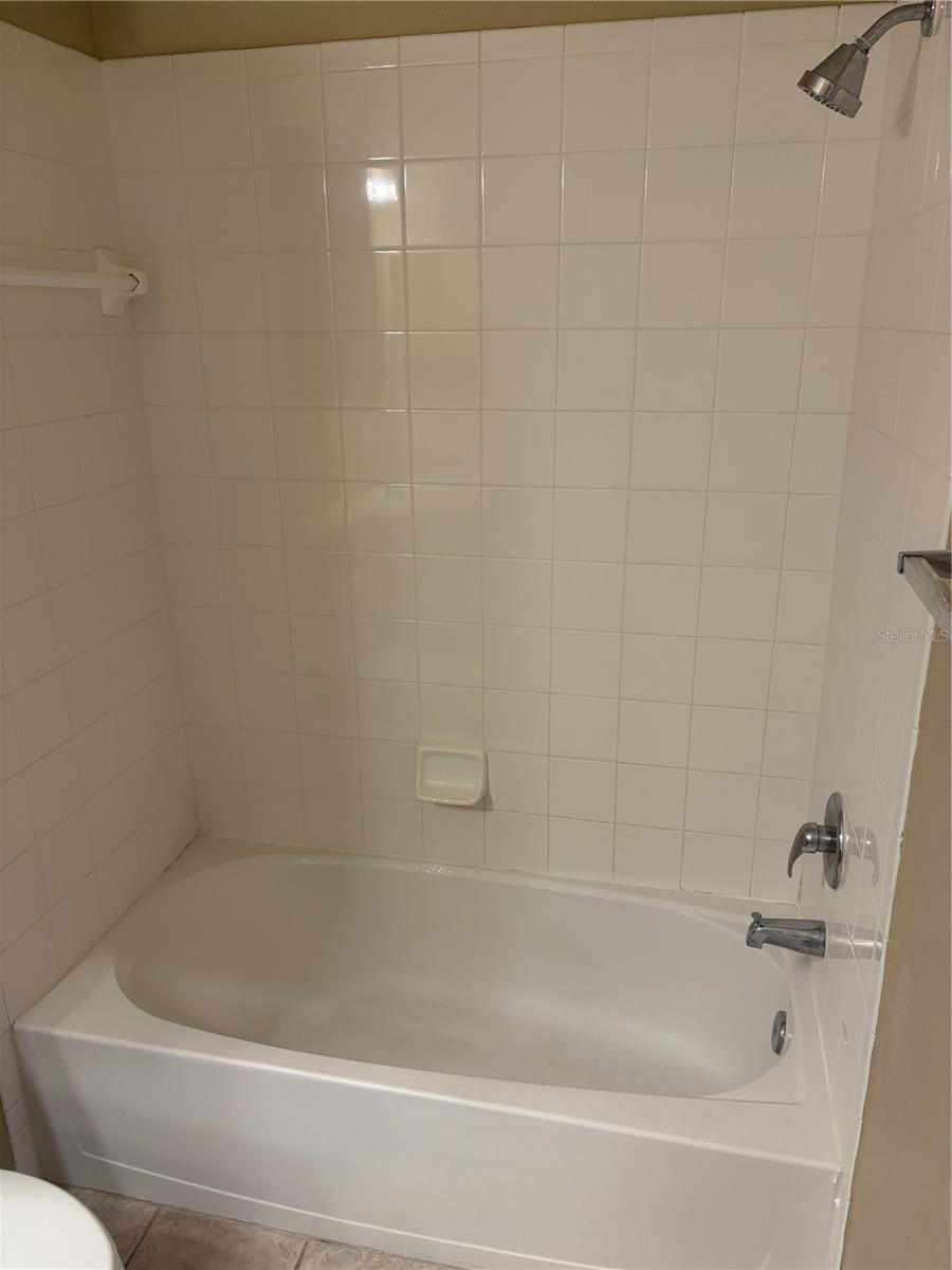 Image 14 of 17 For 6177 Metrowest Boulevard 307